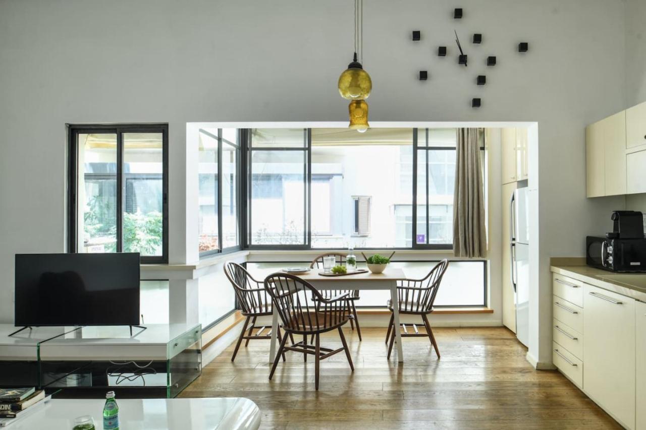 Apartamento Bright 1br W Parquet Floor In The By Sea N' Rent Tel Aviv