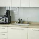 Bright 1Br Apt W Parquet Floor In The City By Sea N\' Rent